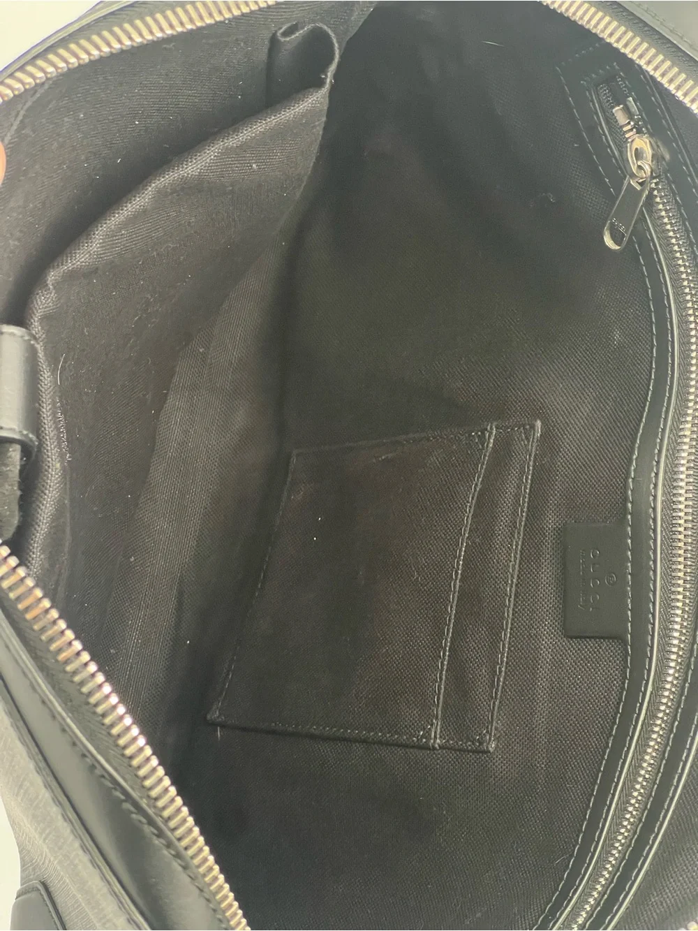 Gucci GG Supreme Black Briefcase with Crossbody Shoulder Strap